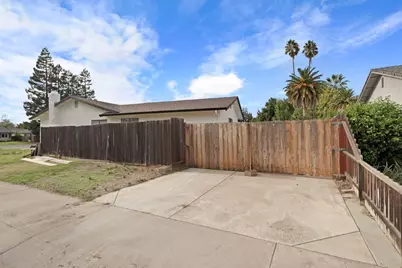 2260 S Ham Lane, Lodi, CA 95242 - Photo 6