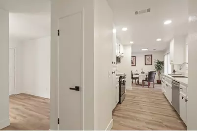 2260 S Ham Lane, Lodi, CA 95242 - Photo 20