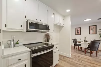 2260 S Ham Lane, Lodi, CA 95242 - Photo 16