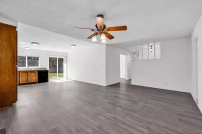 9048 Posada Way, Sacramento, CA 95826 - Photo 6