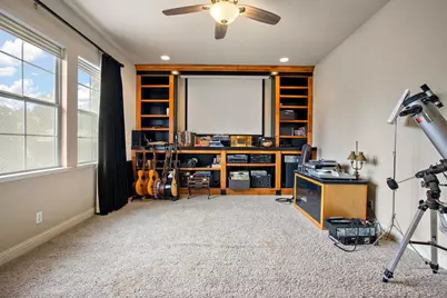 9085 Hangar Way, Fair Oaks, CA 95628 - Photo 34