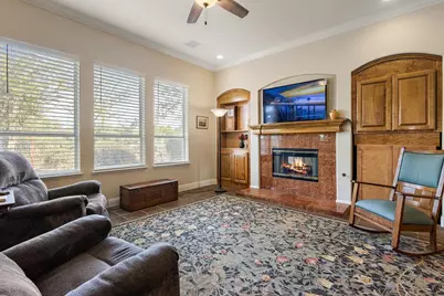 9085 Hangar Way, Fair Oaks, CA 95628 - Photo 16