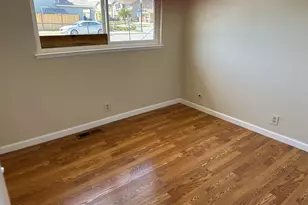 7715 Cotton Ln, Elk Grove, CA 95758 - Photo 6