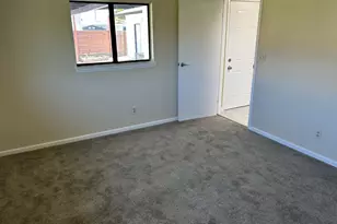 7715 Cotton Ln, Elk Grove, CA 95758 - Photo 8