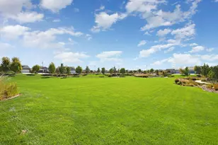 605 Victoria Dr, Manteca, CA 95336 - Photo 40
