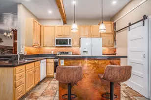 206 E McDowell Ave, Alturas, CA 96101 - Photo 2