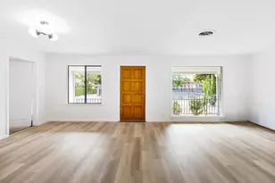 2533 Oxford Way, Stockton, CA 95204 - Photo 8