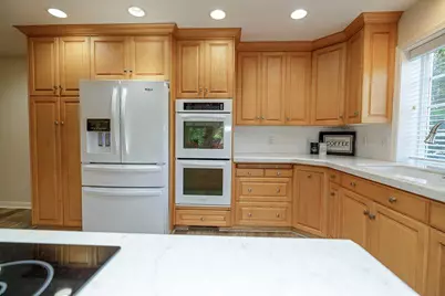 7004 Hillcrest Drive, Modesto, CA 95356 - Photo 10