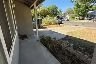 6060 McMahon Dr, Sacramento, CA 95824 - Photo 10