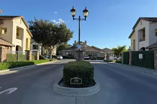 1360 Shady Ln, Turlock, CA 95382 - Photo 4