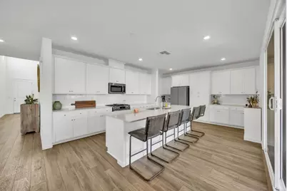 8765 Oldfield Way, Sacramento, CA 95829 - Photo 4