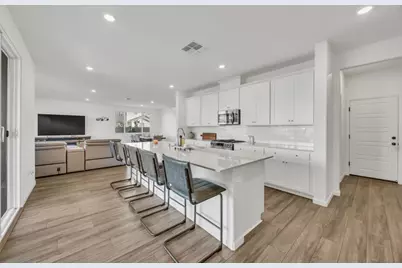 8765 Oldfield Way, Sacramento, CA 95829 - Photo 18