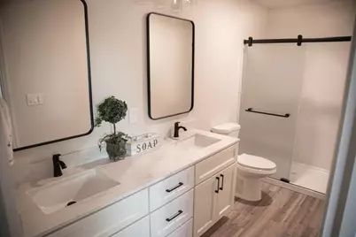 2025 W Vine Street, Lodi, CA 95242 - Photo 14