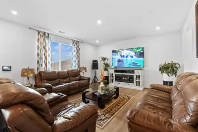 6848 Kilamanjaro Way, Stockton, CA 95219 - Photo 2