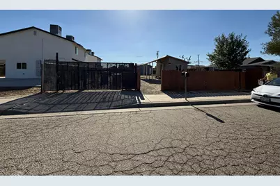 636 Lolita, Mendota, CA 93640 - Photo 1