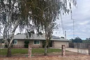 11776 Victory Ave, Oakdale, CA 95361 - Photo 1