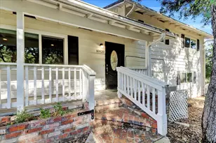 10820 Devonshire Cir, Penn Valley, CA 95946 - Photo 2