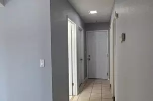 8266 Summer Sunset Dr, Sacramento, CA 95828 - Photo 10