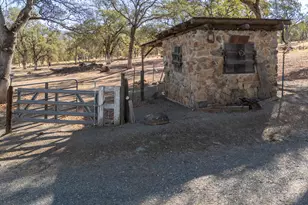 135 Sunny Hills Rd, Bangor, CA 95914 - Photo 32