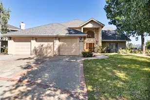 1714 Willow Point Ct, Lodi, CA 95242 - Photo 2