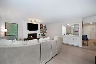 8477 Rick Mary Ct, Fair Oaks, CA 95628 - Photo 16