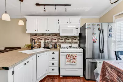 Lewelling, San Leandro, CA 94579 - Photo 12