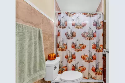 Lewelling, San Leandro, CA 94579 - Photo 20