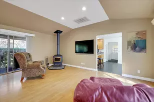 8890 Daguerra Point Dr, Marysville, CA 95901 - Photo 6