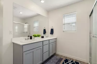 7664 Walpole Way, Elk Grove, CA 95758 - Photo 18