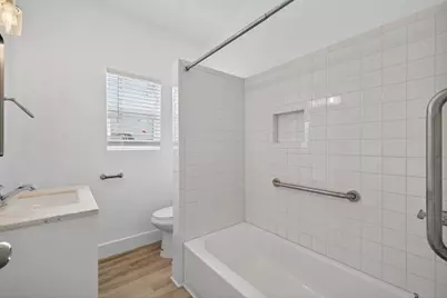 2370 19th Avenue, Sacramento, CA 95822 - Photo 6