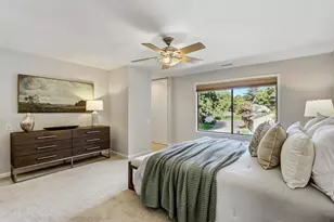 1055 Vanderbilt Way, Sacramento, CA 95825 - Photo 16