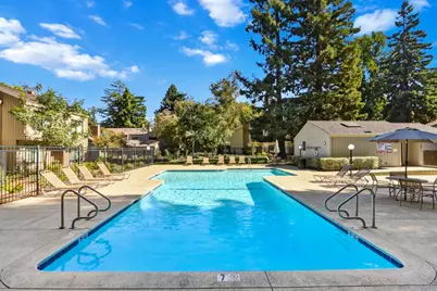 1055 Vanderbilt Way, Sacramento, CA 95825 - Photo 6