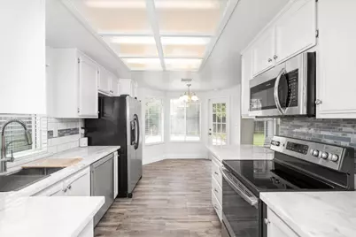 8048 Caymus Drive, Sacramento, CA 95829 - Photo 10