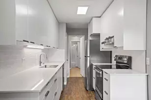 2201 Woodside Ln, Sacramento, CA 95825 - Photo 2