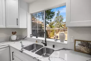 7413 Skander Way, Sacramento, CA 95828 - Photo 6