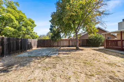7413 Skander Way, Sacramento, CA 95828 - Photo 58