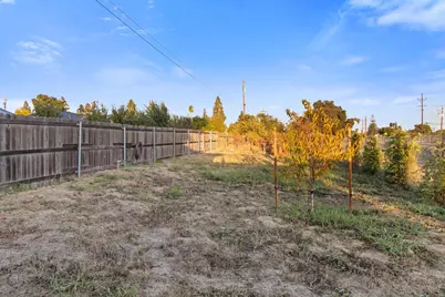 2810 Kennedy Drive, Yuba City, CA 95993 - Photo 38