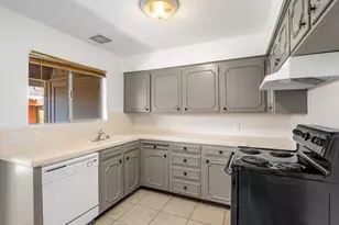 3749 N Fruit Ave, Fresno, CA 93705 - Photo 14