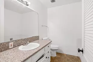 3725 N Fruit Ave, Fresno, CA 93705 - Photo 18