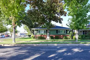 1110 V St, Merced, CA 95341 - Photo 4