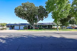 1110 V St, Merced, CA 95341 - Photo 2