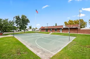 Topanga Ln, Sacramento, CA 95842 - Photo 24