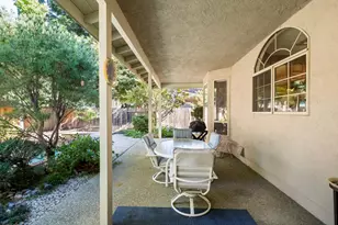 857 Lake Front Dr, Sacramento, CA 95831 - Photo 44