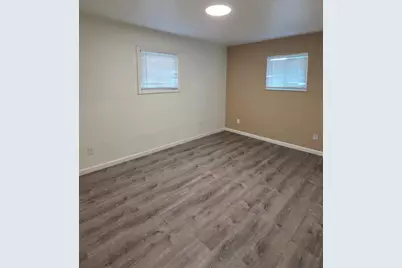 1528 Orlando Way, Sacramento, CA 95815 - Photo 8