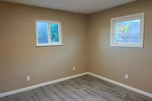 1528 Orlando Way, Sacramento, CA 95815 - Photo 6