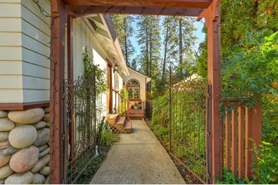 210 Elysian Place, Grass Valley, CA 95945 - Photo 4