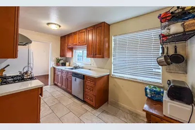 2258 Babette, Sacramento, CA 95832 - Photo 14