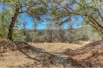 12920 Woodlake Road, Grass Valley, CA 95949 - Photo 16