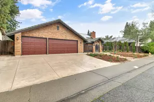 9153 Shady Hollow Way, Fair Oaks, CA 95628 - Photo 6