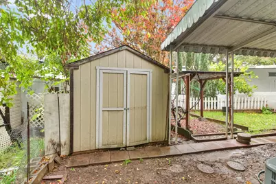 Brook Park Lane, Sacramento, CA 95841 - Photo 26